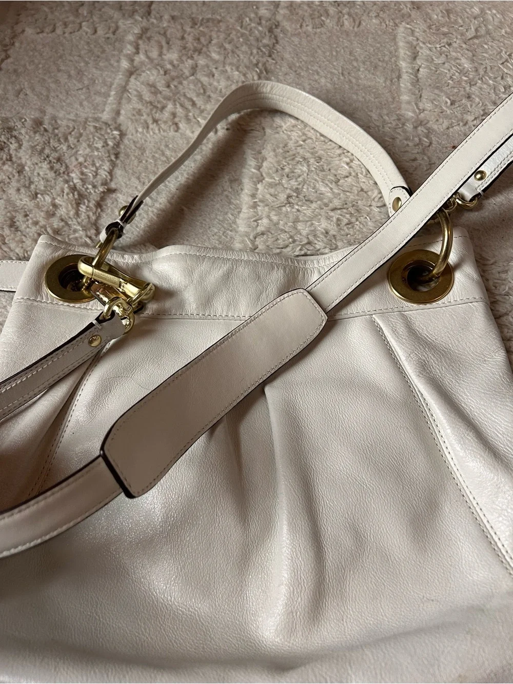 Vintage Coach Madison White Leather Shoulder Hobo Bag with Gold Hardware
